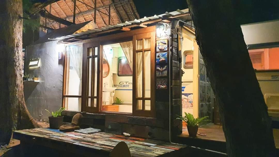 Maliblues Bed & Art Gallery Chumphon Eksteriør billede