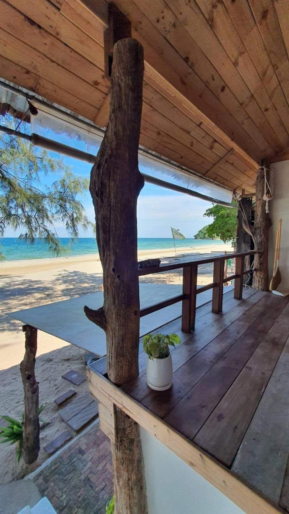 Maliblues Bed & Art Gallery Chumphon Eksteriør billede
