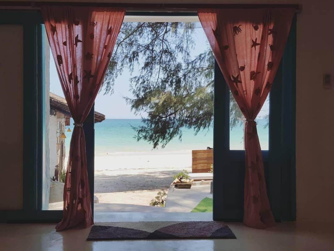 Maliblues Bed & Art Gallery Chumphon Eksteriør billede
