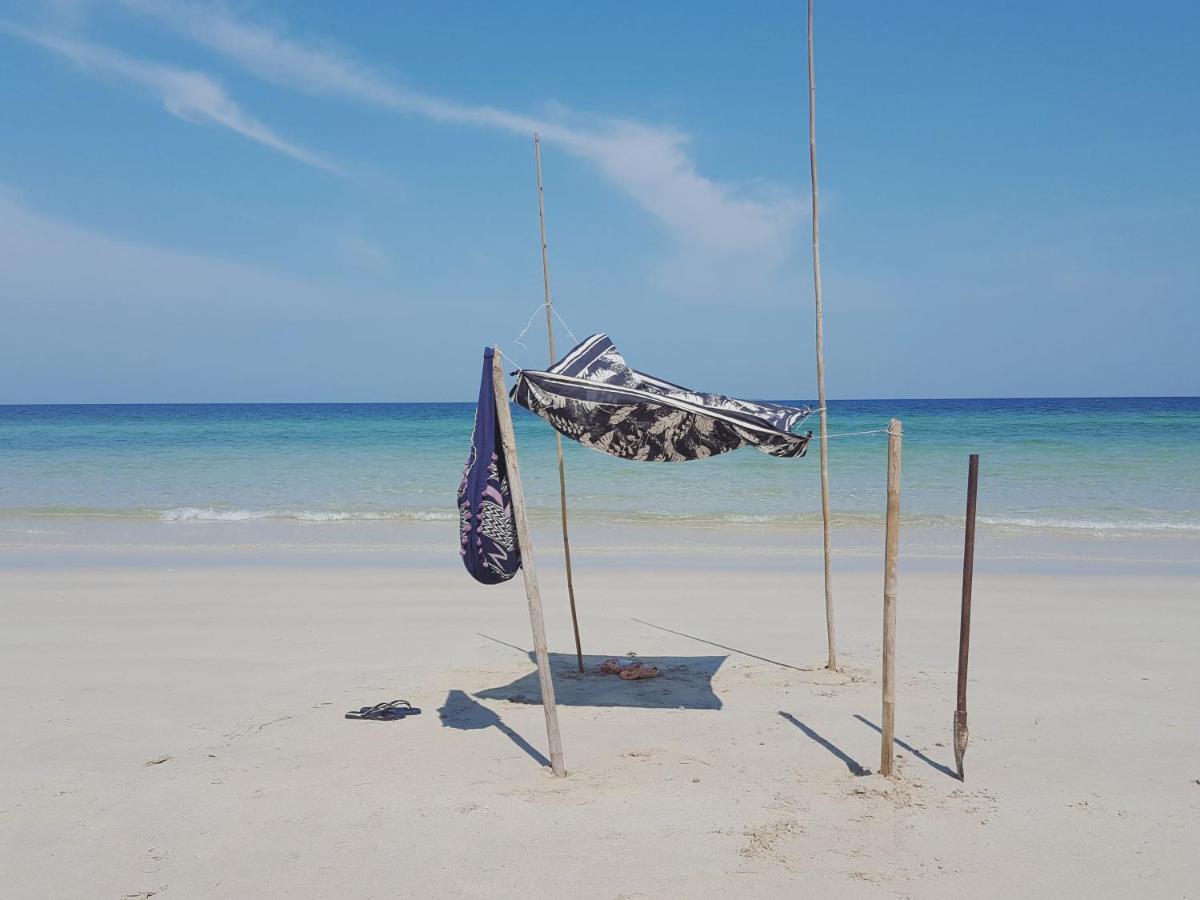 Maliblues Bed & Art Gallery Chumphon Eksteriør billede